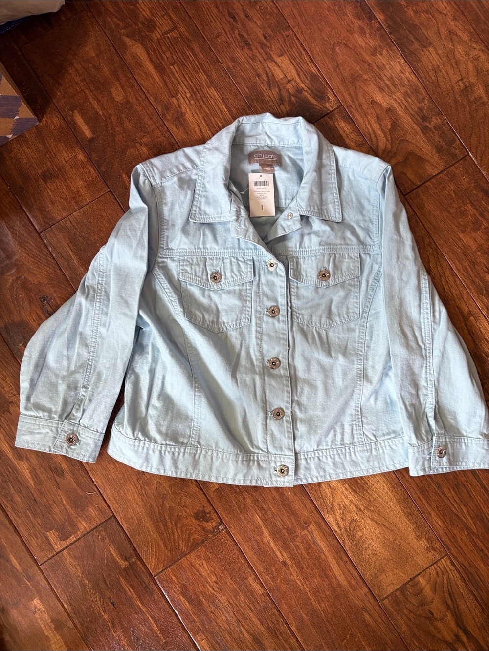 Chico's Light Wash Cotton Jacket. NWT size 1 (size 8)